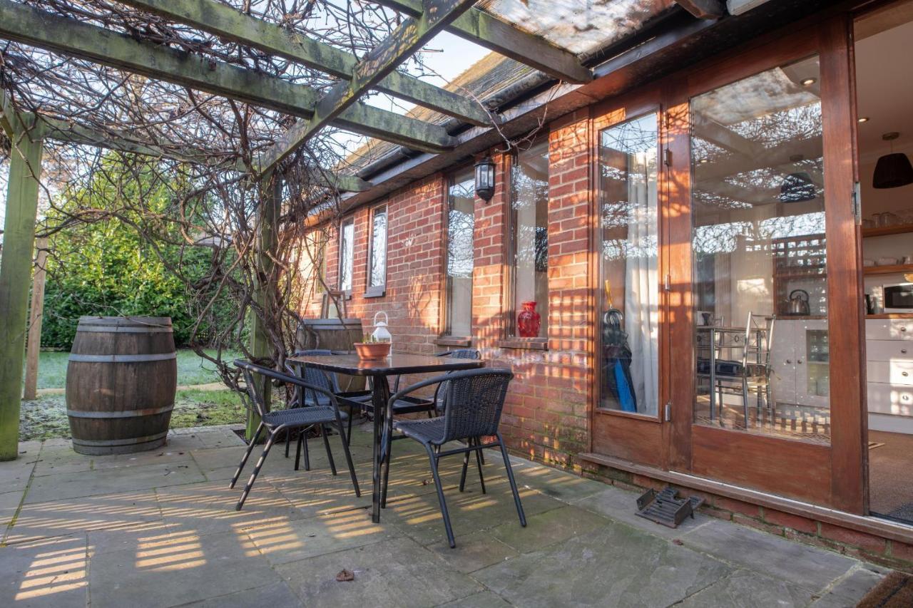 Terlingham Lane Cottage Hawkinge Dış mekan fotoğraf