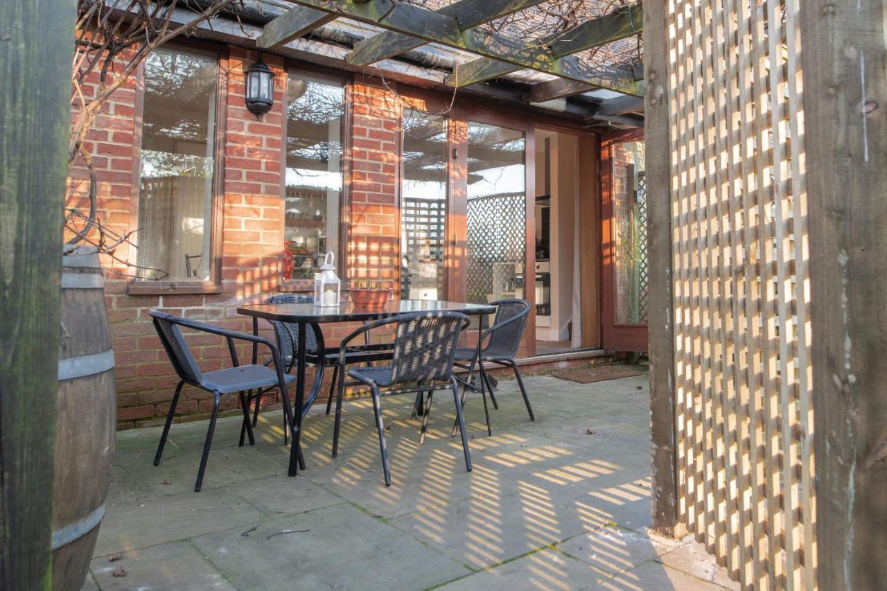 Terlingham Lane Cottage Hawkinge Dış mekan fotoğraf