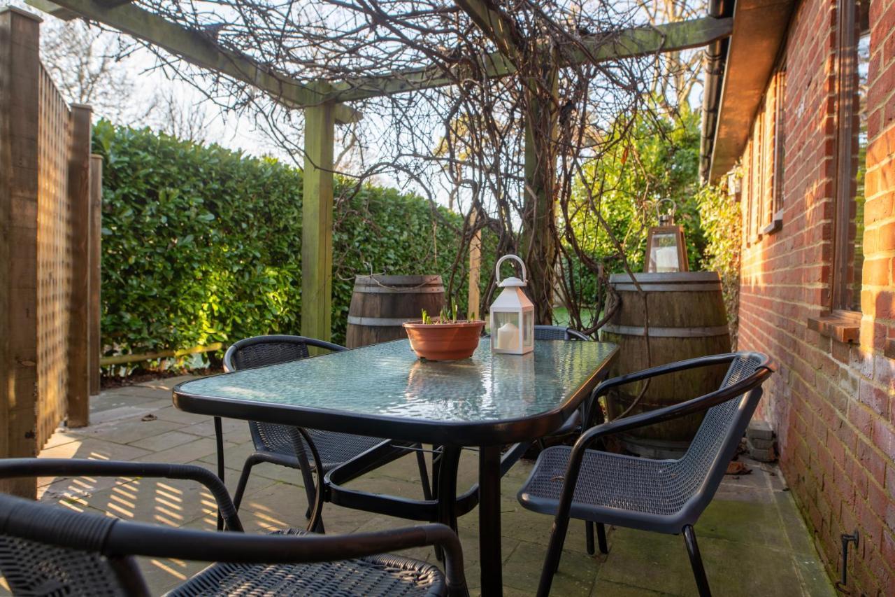 Terlingham Lane Cottage Hawkinge Dış mekan fotoğraf