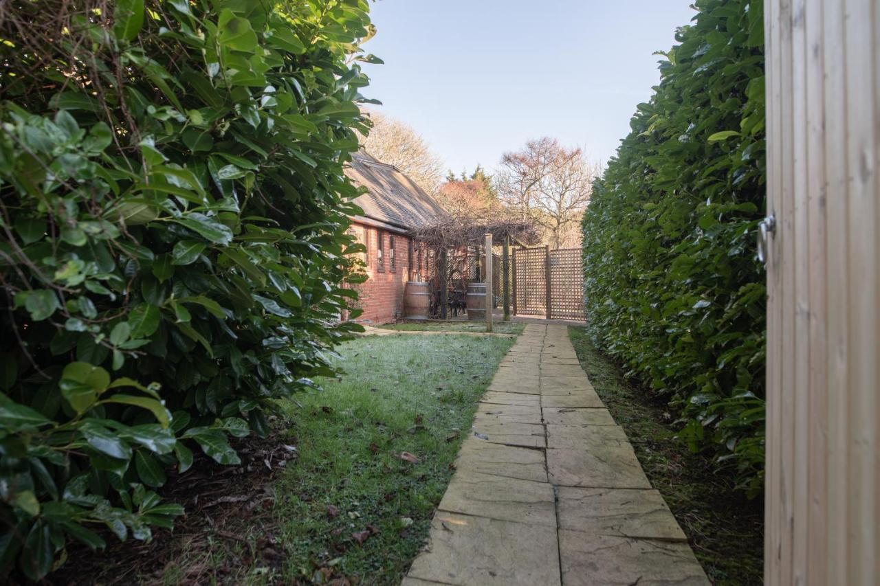 Terlingham Lane Cottage Hawkinge Dış mekan fotoğraf